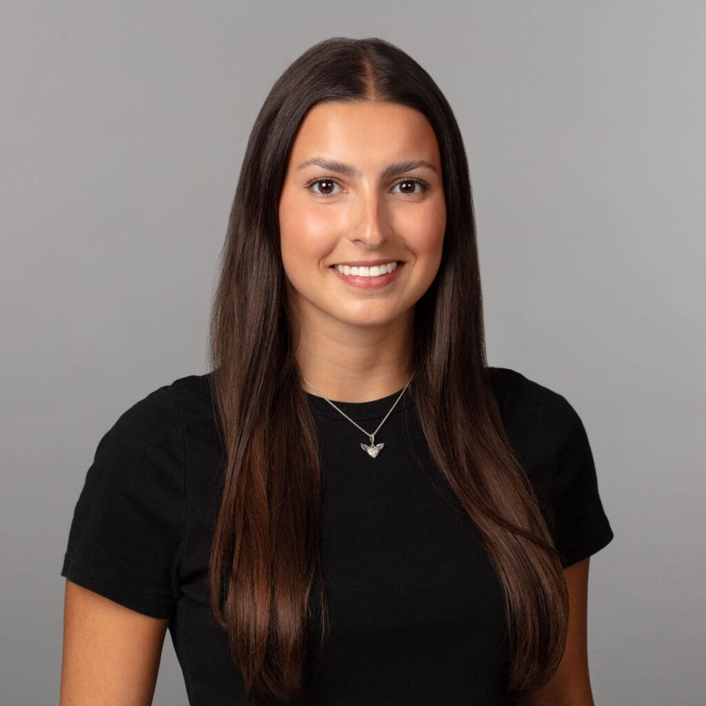 Jessica Vieira, Legal Assistant